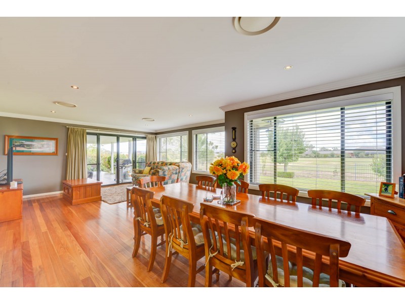 5 The Heights, Tamworth NSW 2340