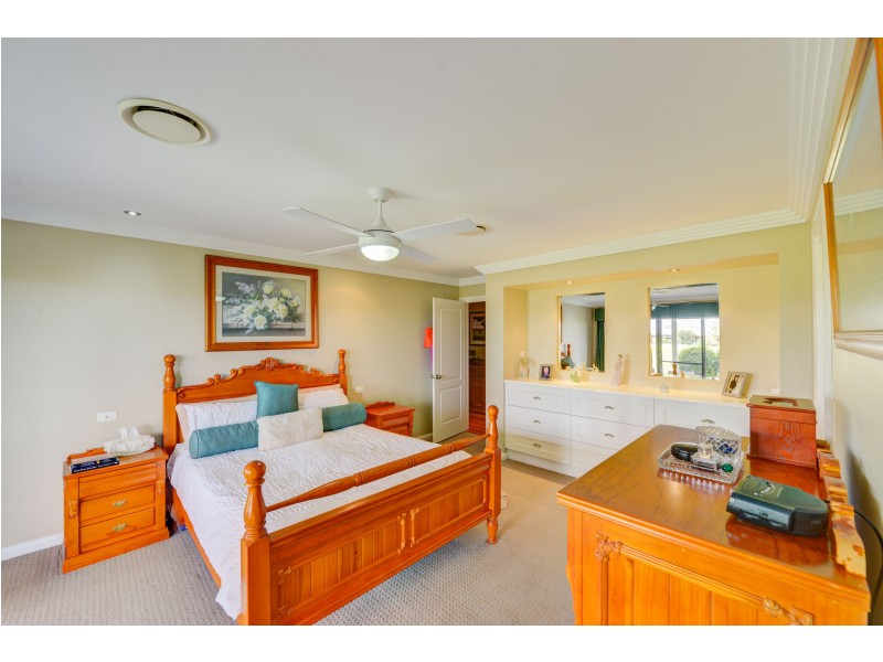 5 The Heights, Tamworth NSW 2340