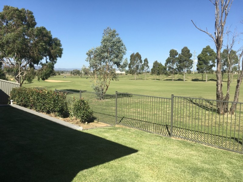 40 Peak Drive, Tamworth NSW 2340