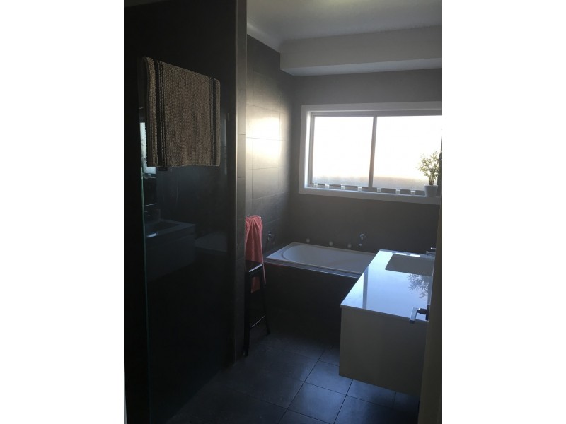 40 Peak Drive, Tamworth NSW 2340