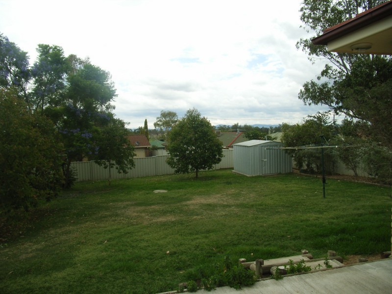 8 Wallamoul Street, Tamworth NSW 2340