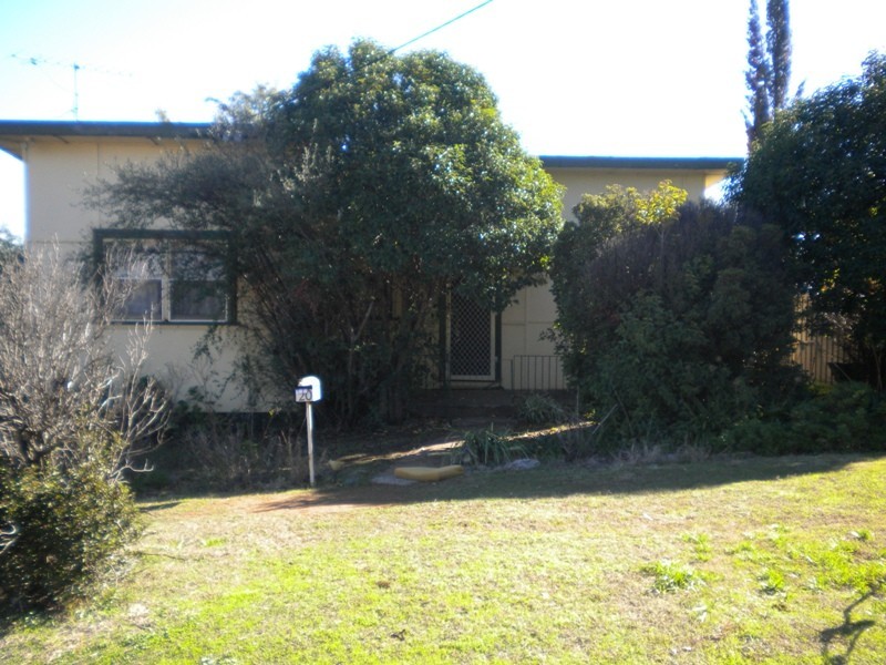 20 Hall Street, Tamworth NSW 2340