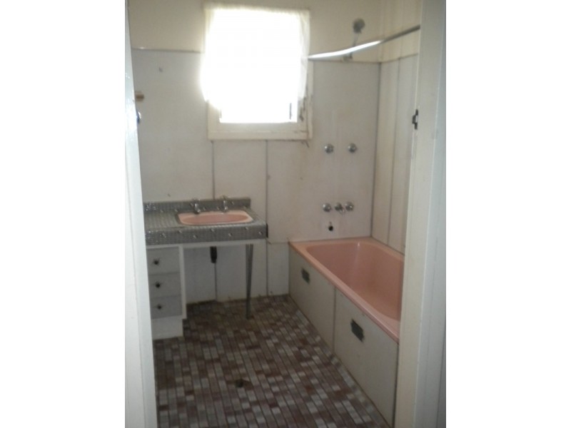 20 Hall Street, Tamworth NSW 2340