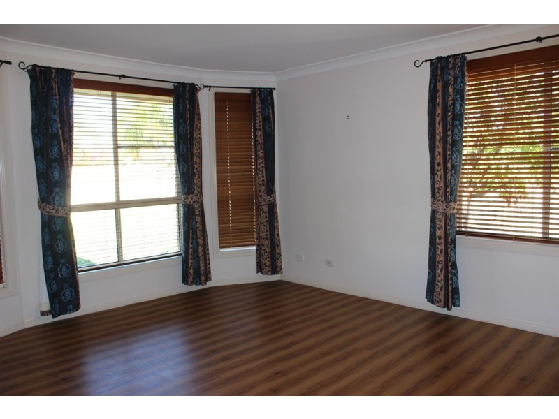 3 Nardoo Place, Tamworth NSW 2340