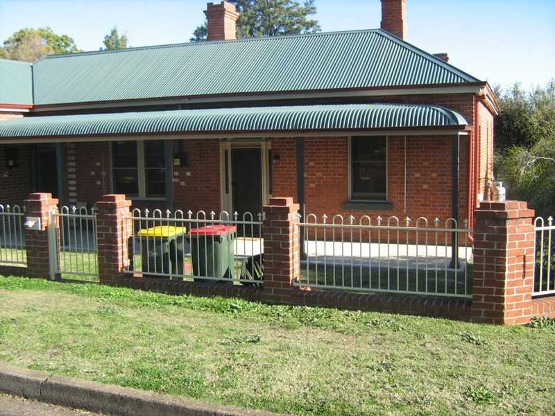 2/59A  RAWSON AVE, Tamworth NSW 2340