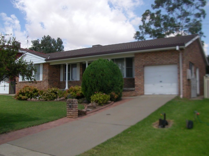 80 EDWARD STREET, Tamworth NSW 2340