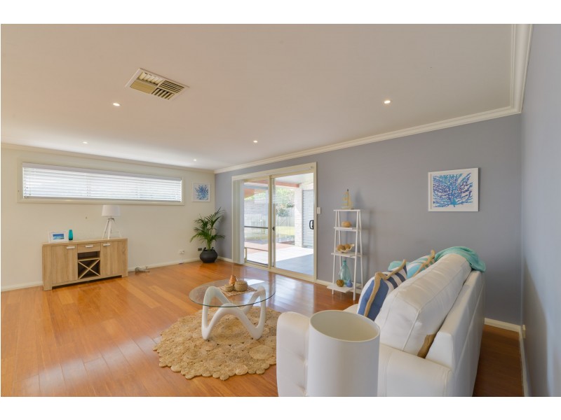 13 Woodside Road, Tamworth NSW 2340