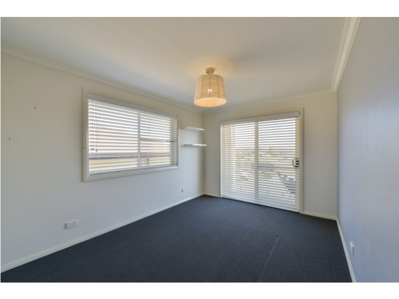 13 Woodside Road, Tamworth NSW 2340