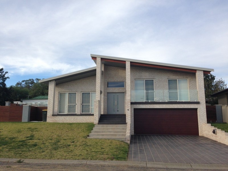 13 Woodside Road, Tamworth NSW 2340