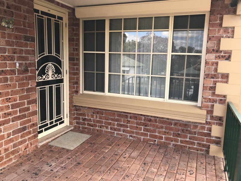 8B Dowell Avenue, Tamworth NSW 2340