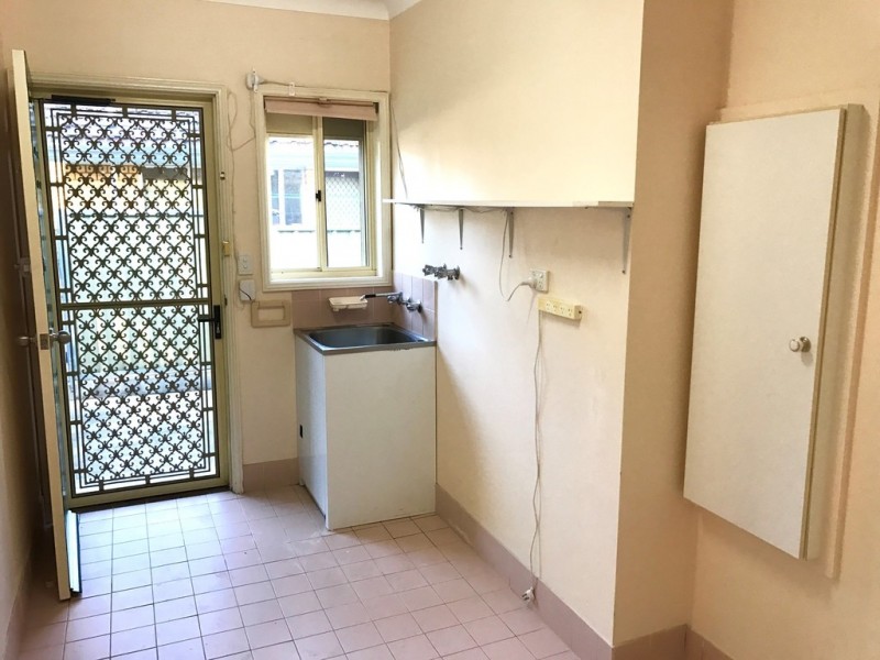 8B Dowell Avenue, Tamworth NSW 2340