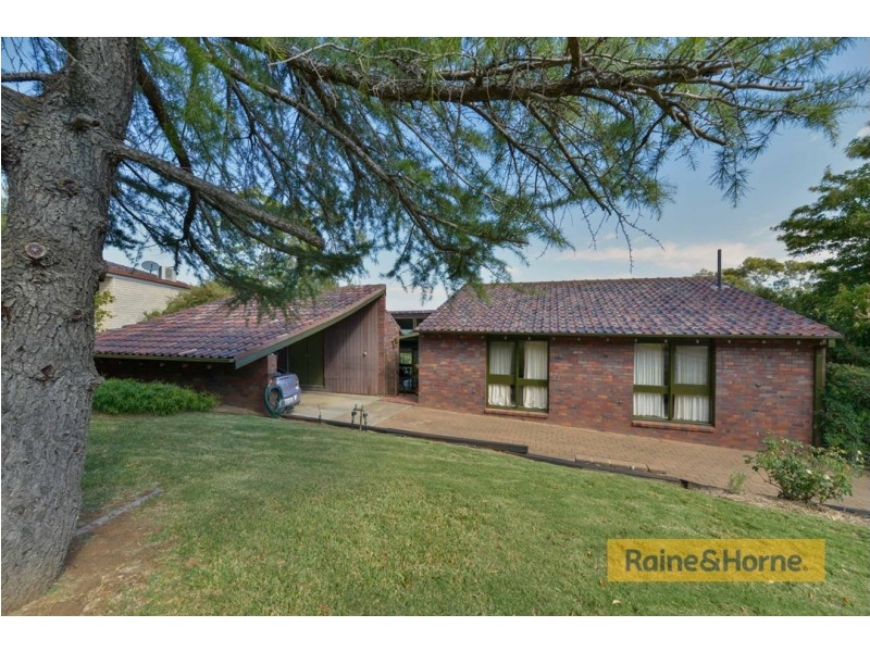 13 Warramunga Avenue, Tamworth NSW 2340