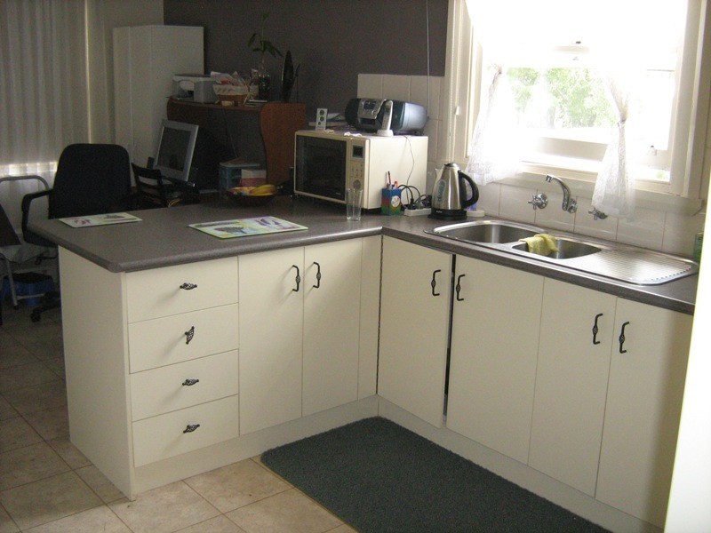 4 HEUGH STREET, Tamworth NSW 2340