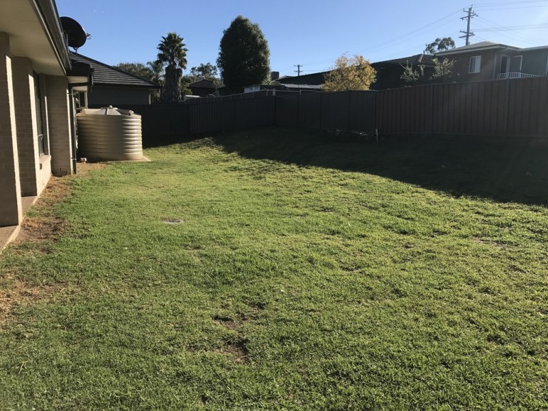 14 Regal Park Drive, Tamworth NSW 2340