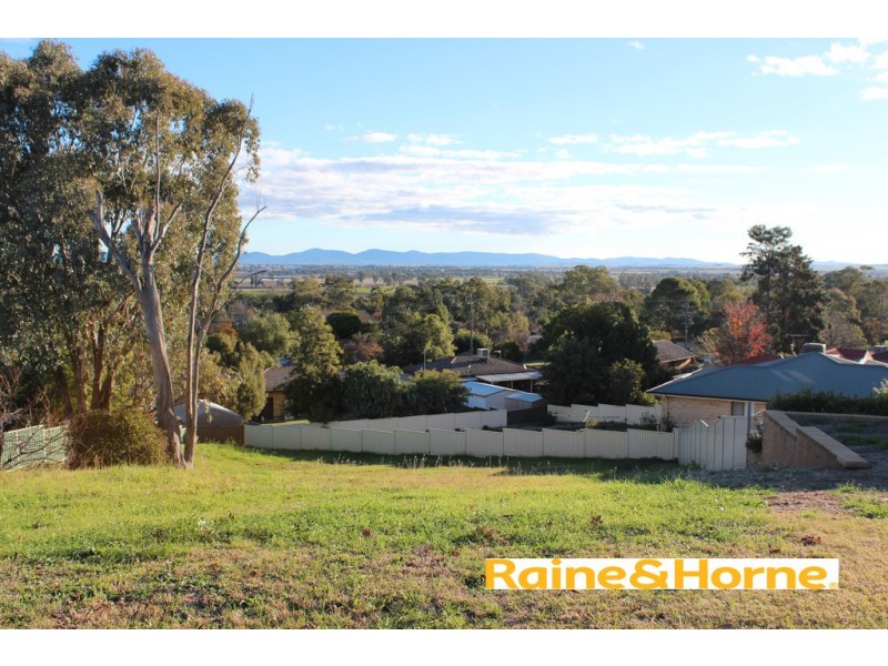 27 Woodbry Crescent, Tamworth NSW 2340