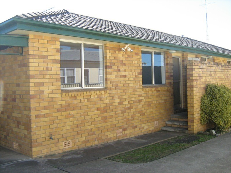 2/22 Olive Lane, Tamworth NSW 2340
