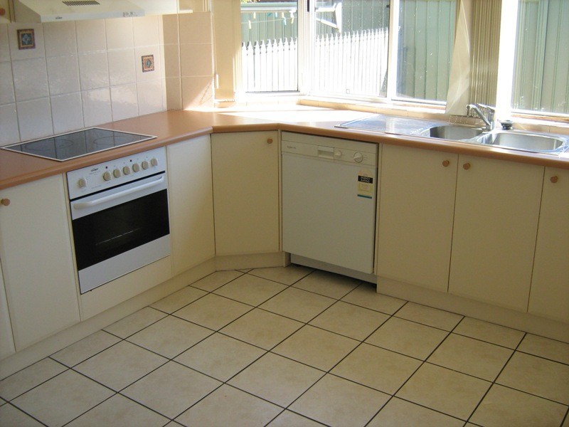 2/64 Griffen Avenue, Tamworth NSW 2340