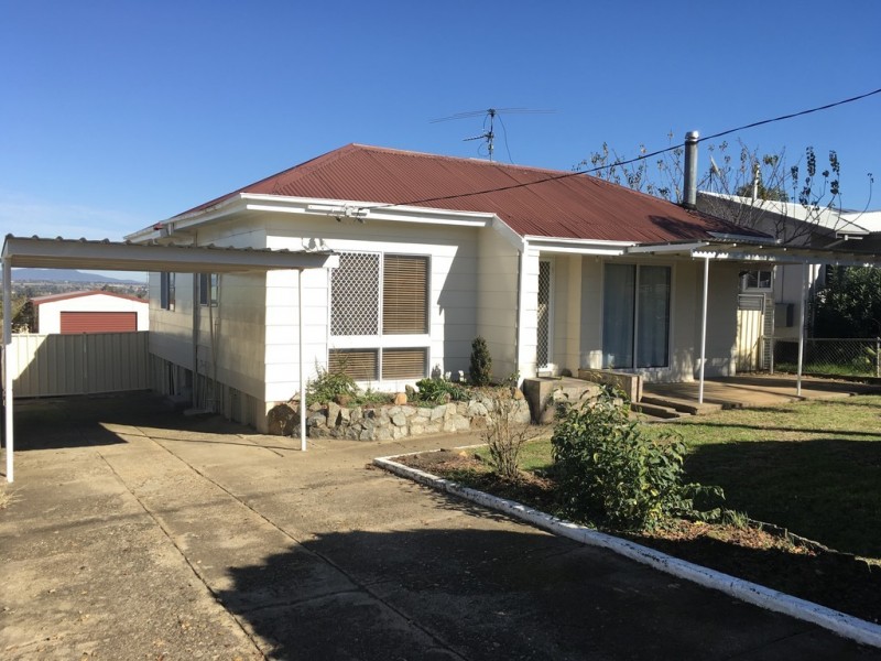 25 Peel Street, Tamworth NSW 2340