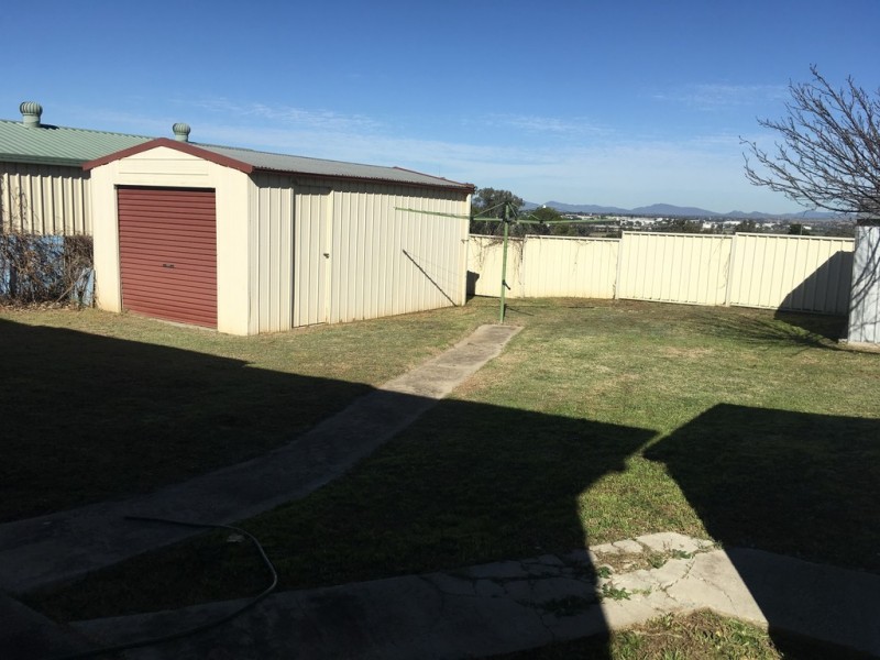 25 Peel Street, Tamworth NSW 2340