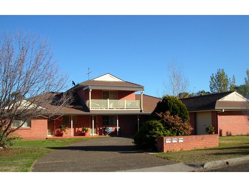 2/16 GORMAN STREET, Tamworth NSW 2340