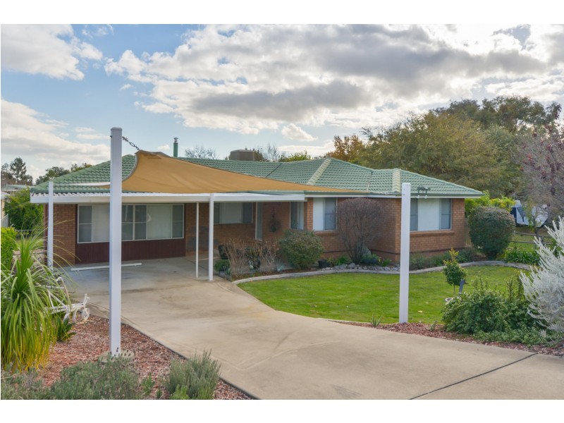 10 Somerset Place, Nemingha NSW 2340