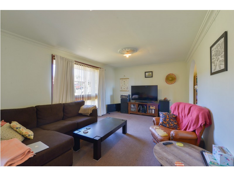 18 FISHER ROAD, Tamworth NSW 2340