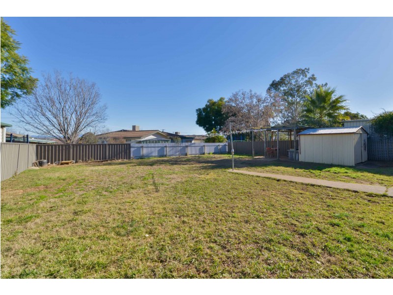 18 FISHER ROAD, Tamworth NSW 2340