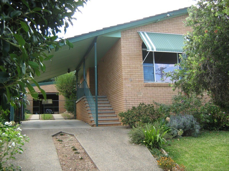 71 YARMOUTH PDE, Tamworth NSW 2340