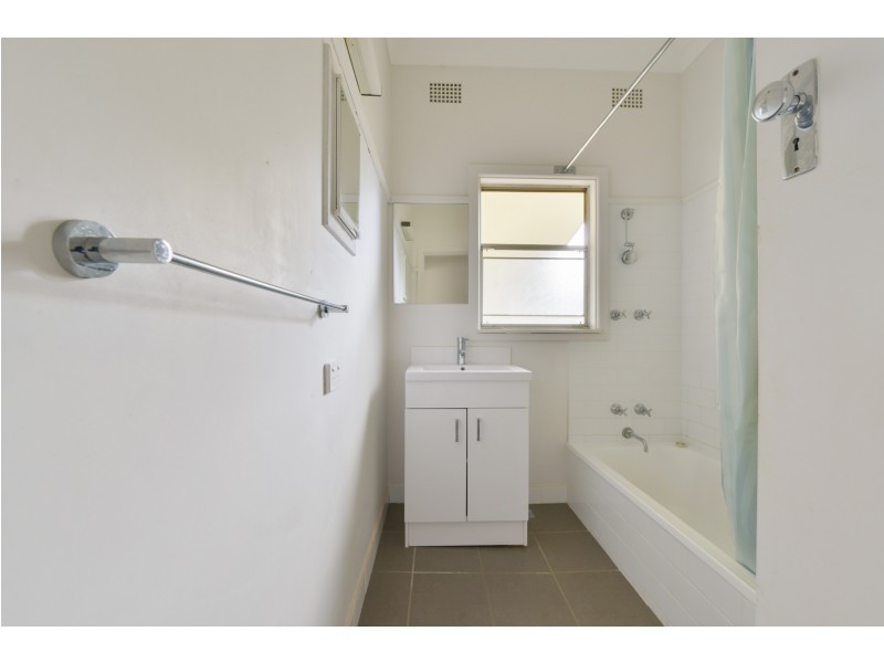 172 Denison Street, Tamworth NSW 2340