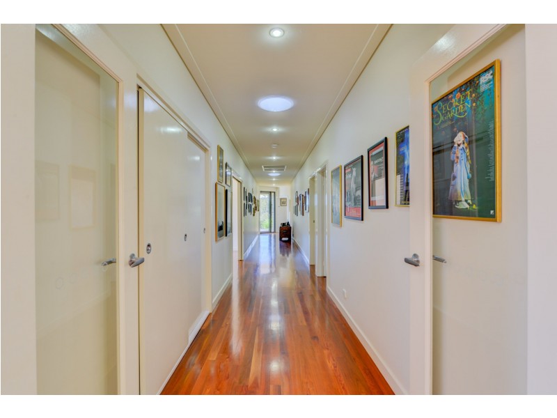 137 Catherine Way, Tamworth NSW 2340