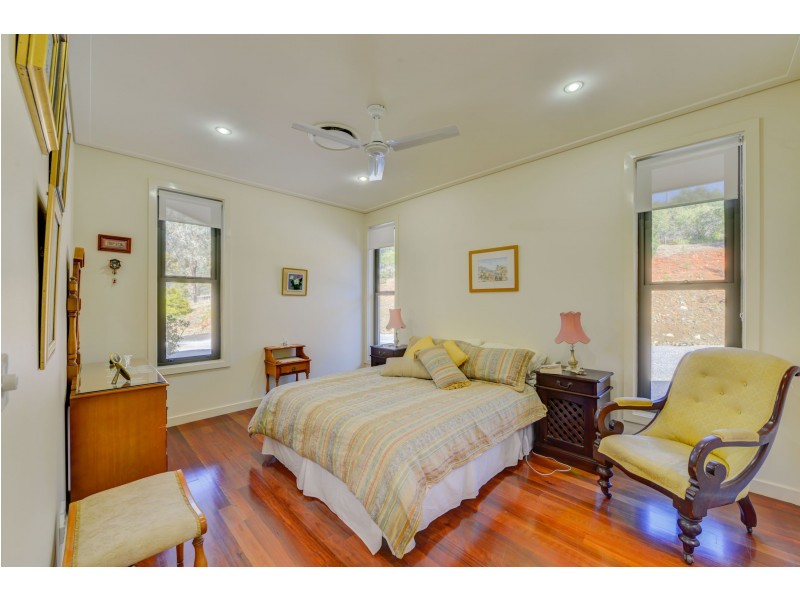 137 Catherine Way, Tamworth NSW 2340