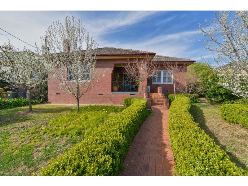 34 Raglan Street, Tamworth NSW 2340