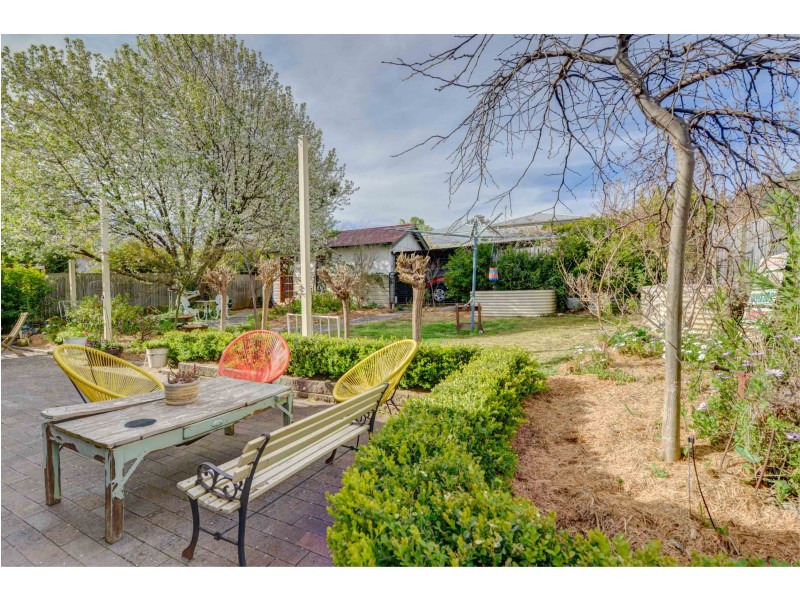 34 Raglan Street, Tamworth NSW 2340
