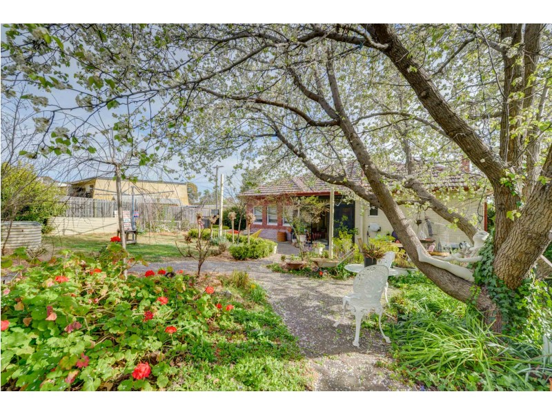 34 Raglan Street, Tamworth NSW 2340