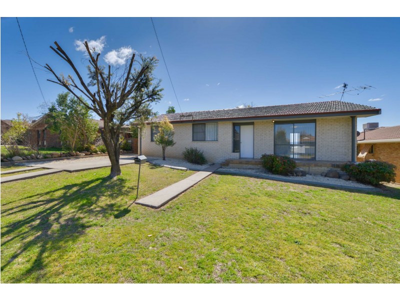24 Warren Street, Tamworth NSW 2340
