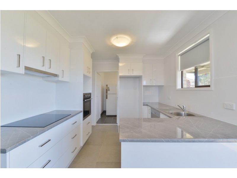 24 Warren Street, Tamworth NSW 2340