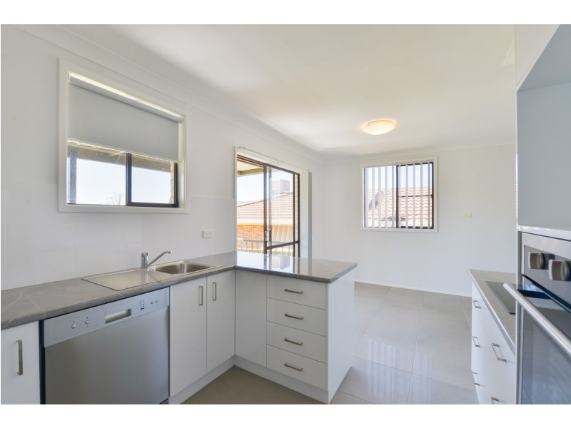 24 Warren Street, Tamworth NSW 2340