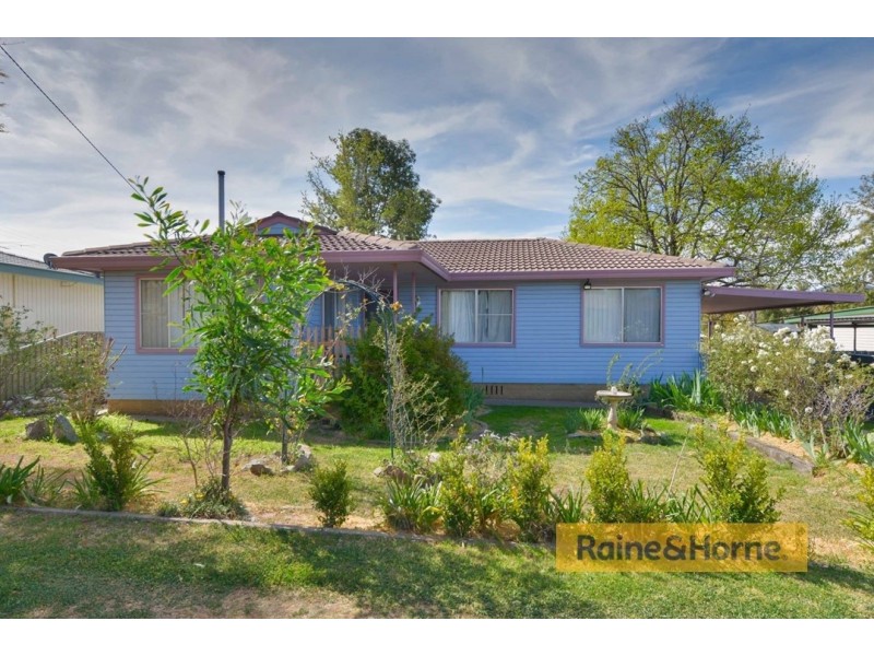 26 Kyooma Street, Tamworth NSW 2340