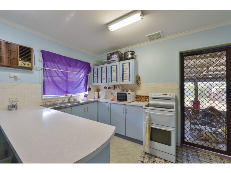 26 Kyooma Street, Tamworth NSW 2340
