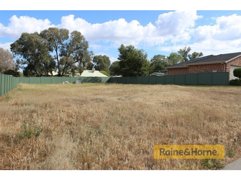 18 Banksia Street, Tamworth NSW 2340