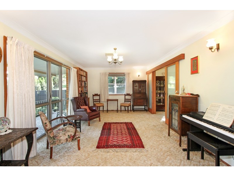 11 Wade Ave, Tamworth NSW 2340