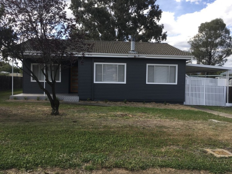 8 Cambridge Street, Tamworth NSW 2340