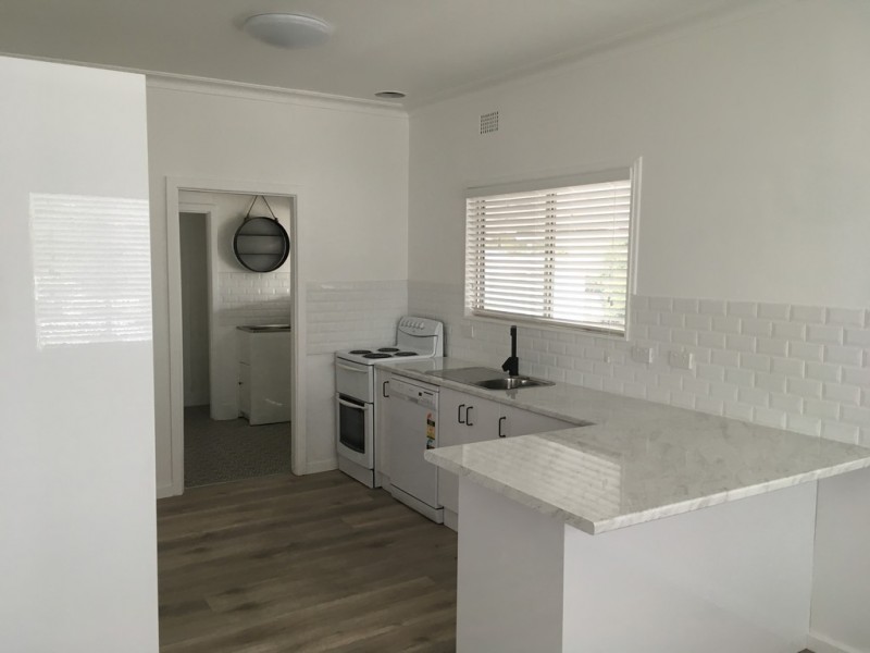 8 Cambridge Street, Tamworth NSW 2340