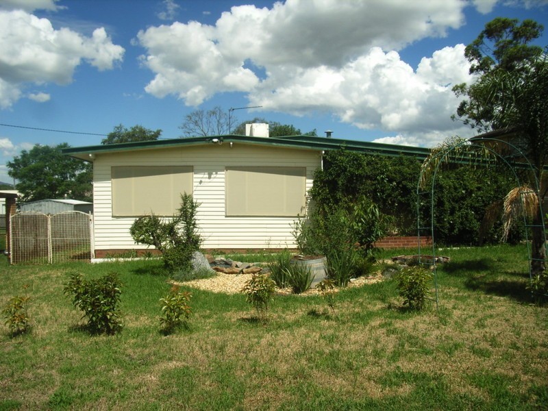 16 McDonald Crescent, Tamworth NSW 2340