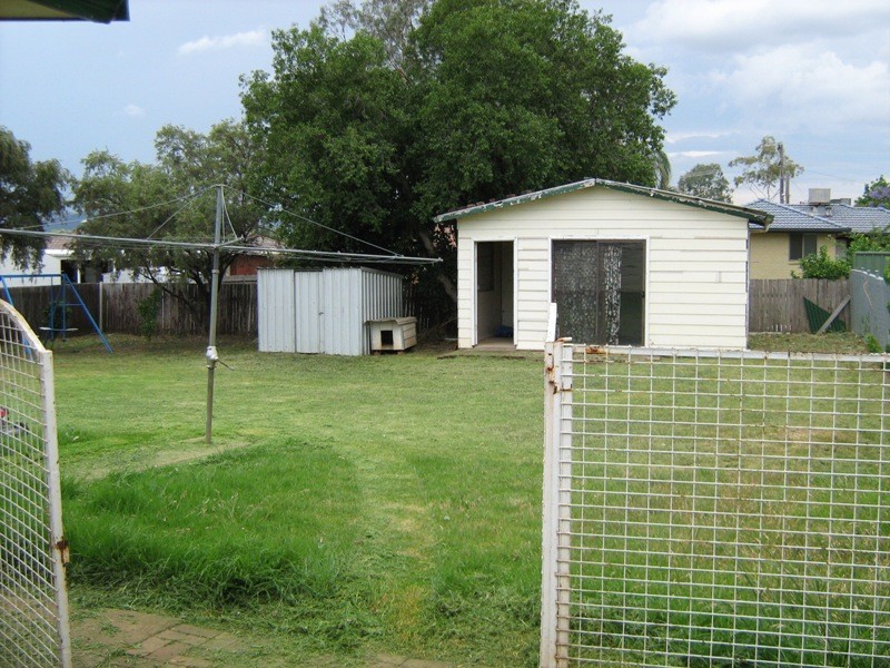 16 McDonald Crescent, Tamworth NSW 2340