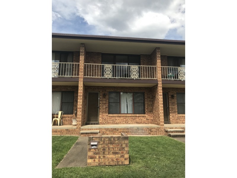 2/95 Johnston Street, Tamworth NSW 2340