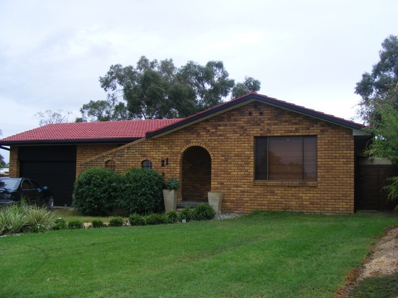 21  Camira Crescent, Tamworth NSW 2340