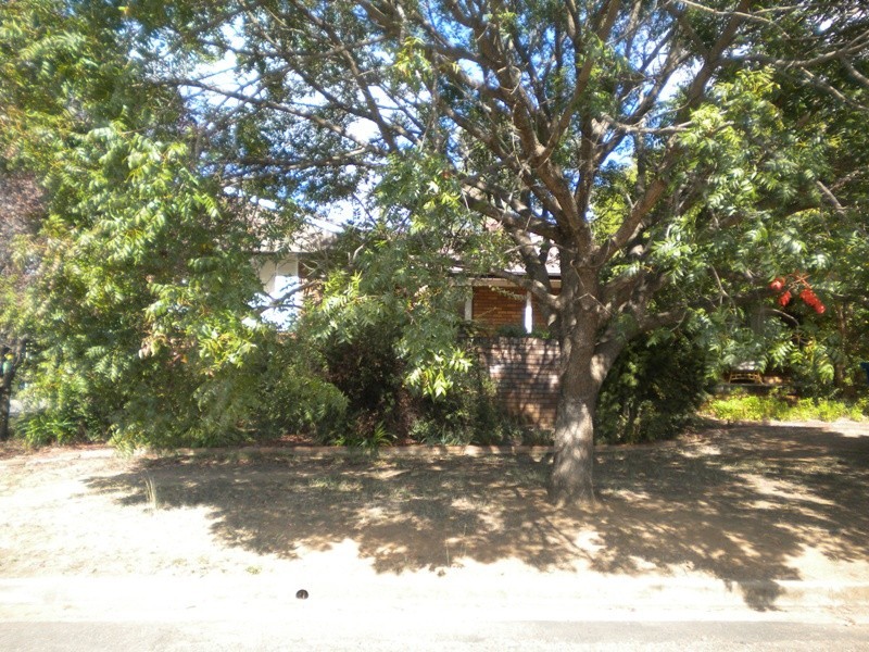 19 Waree Drive, Tamworth NSW 2340