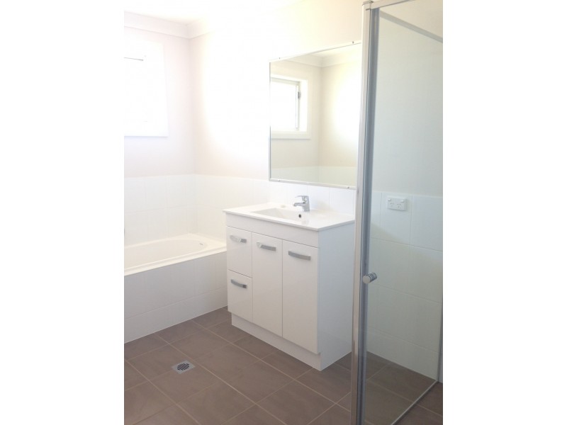 64 Kenny Drive, Tamworth NSW 2340