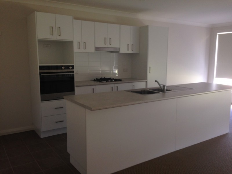 64 Kenny Drive, Tamworth NSW 2340